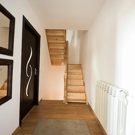 Onyx Mamaia Villa *