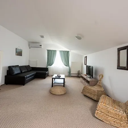 Villa Onyx Mamaia
